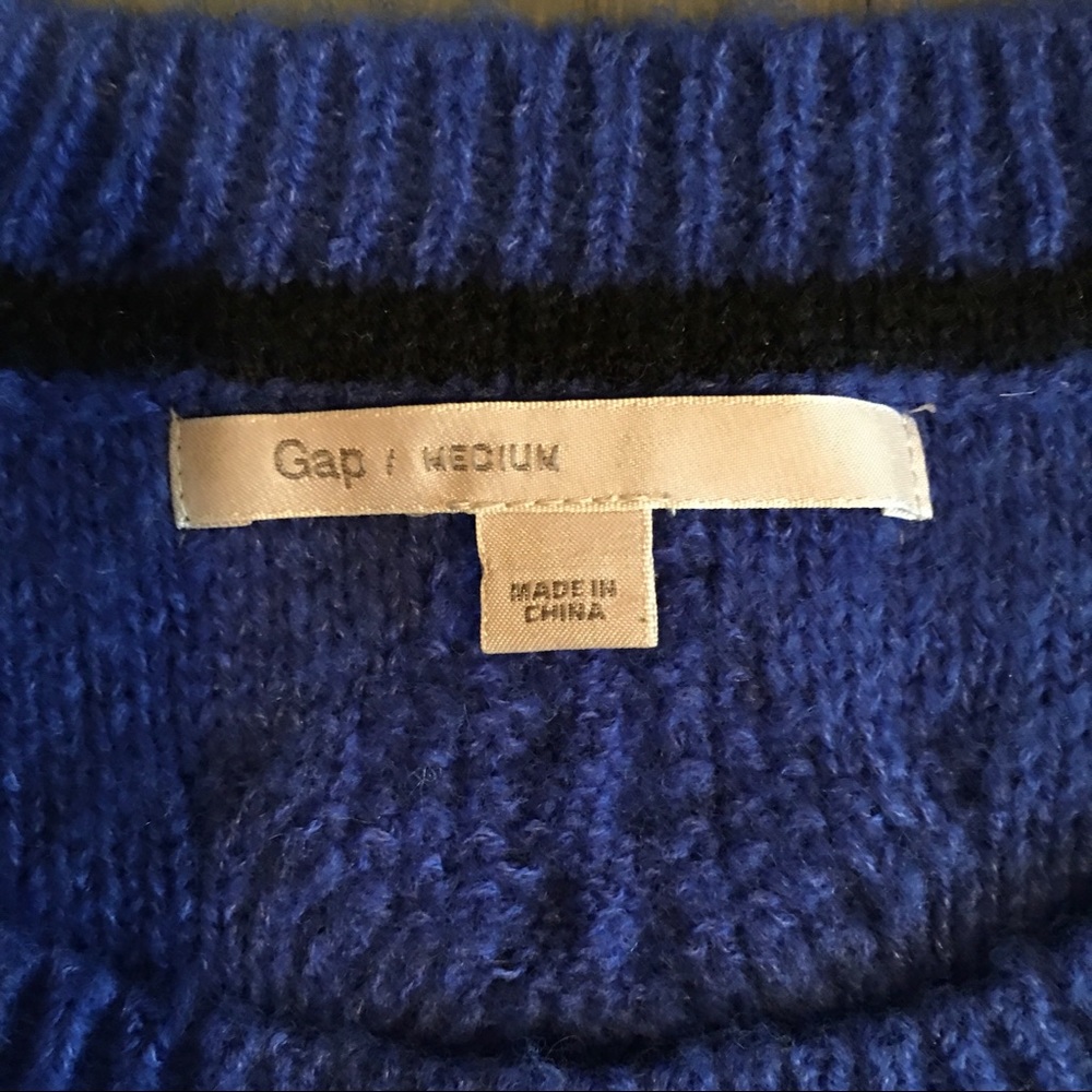 EUC GAP Striped Colorblock Pullover Sweater, size Medium ❤️ - Picture 6 of 8